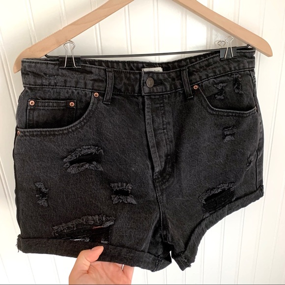💫FINAL SALE High waisted black jean shorts - Picture 3 of 5